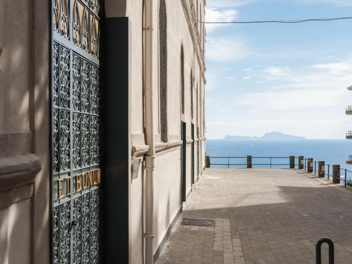 Chiostro San Francesco - Casa Di Ospitalita Religiosa Bed & Breakfast เนเปิลส์ ภายนอก รูปภาพ